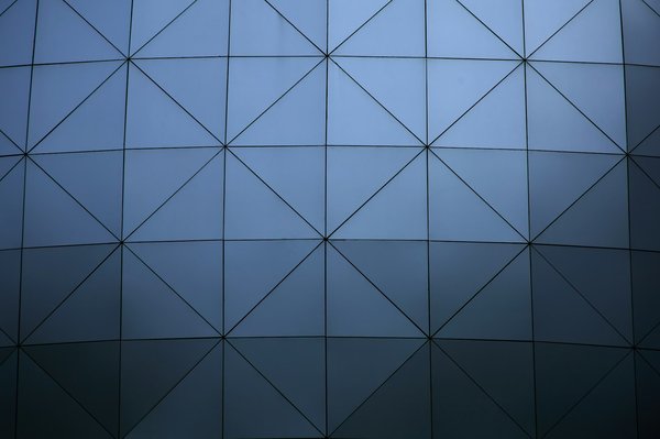 Comment choisir des motifs géométriques pour flatter différentes morphologies?